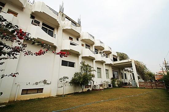 Hotel Ayush International Мангалор Экстерьер фото