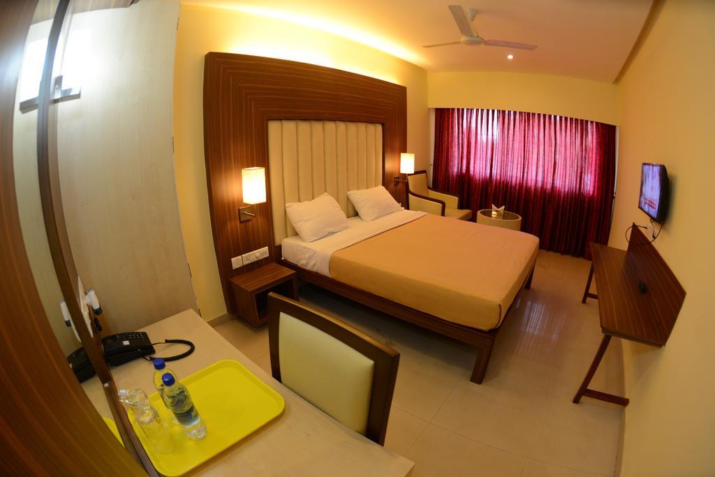Hotel Ayush International Мангалор Номер фото
