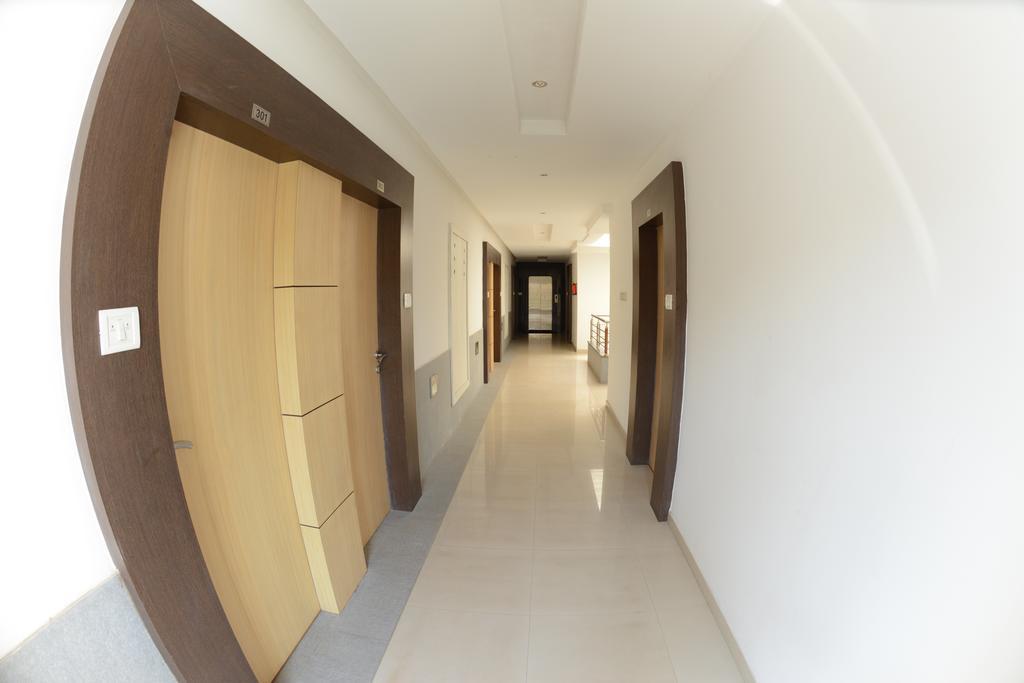 Hotel Ayush International Мангалор Экстерьер фото
